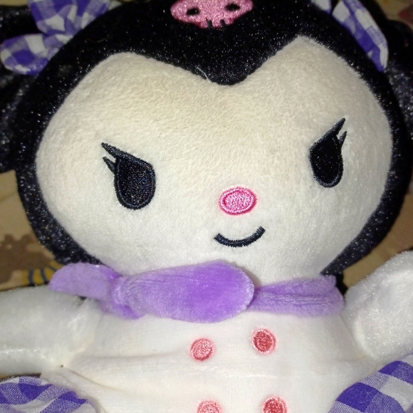 FREE W/ PURCHASE - Kuromi Plush Toy - Picture 1 of 5